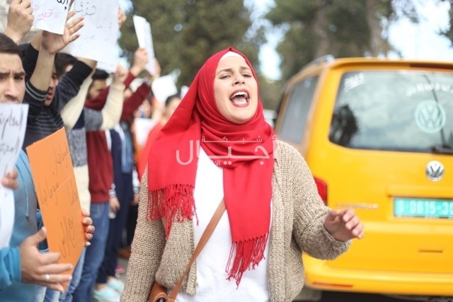 وقفة احتجاجية لطلبة التوجيهي لدعم حراك المعلمين في رام الله